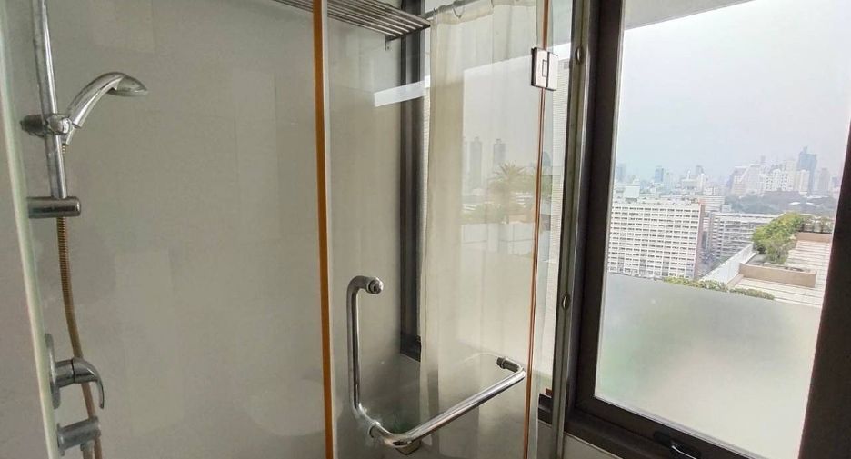 Condo en alquiler de 2 habitaciones en Sathon, Bangkok