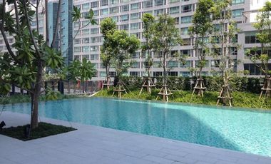 Condo en alquiler de 2 habitaciones en Khlong Toei, Bangkok