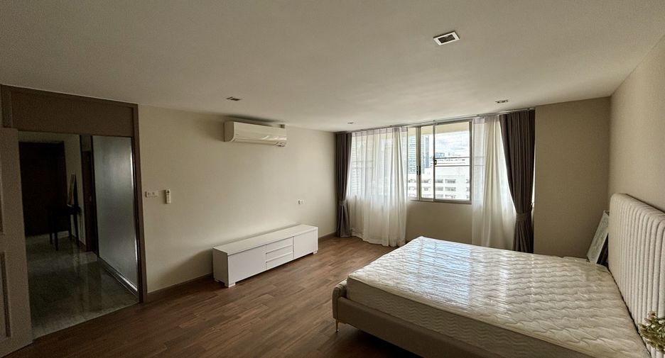 À louer 3 chambres condo à Watthana, Bangkok