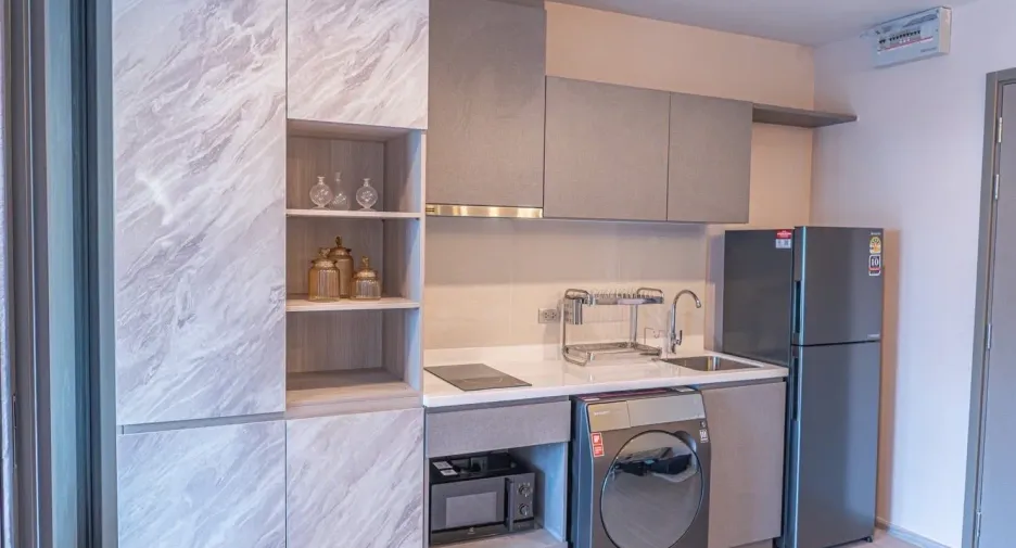 For rent 1 bed condo in Huai Khwang, Bangkok