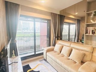 À louer 1 chambre condo à Huai Khwang, Bangkok