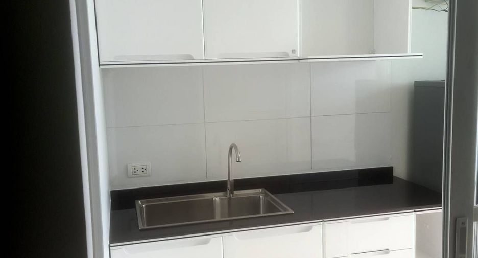 For sale and for rent 1 bed condo in Huai Khwang, Bangkok