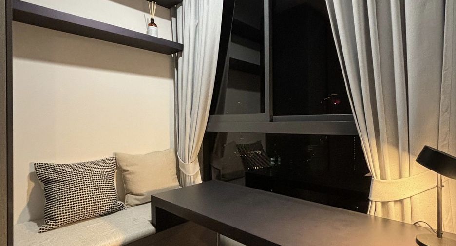 For rent studio condo in Bang Rak, Bangkok