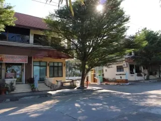 For sale 2 bedrooms retail Space in Hang Dong, Chiang Mai