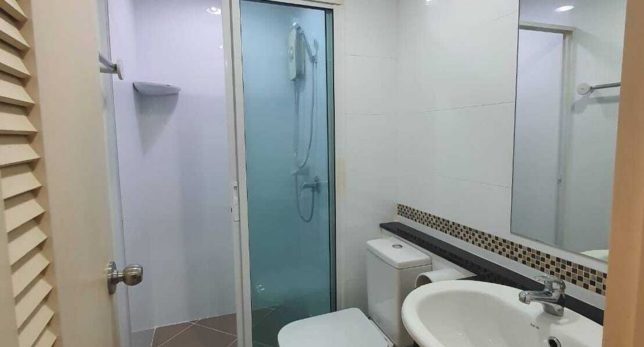 For sale 1 bed condo in Lat Phrao, Bangkok