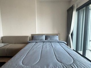 À louer studio condo à Huai Khwang, Bangkok