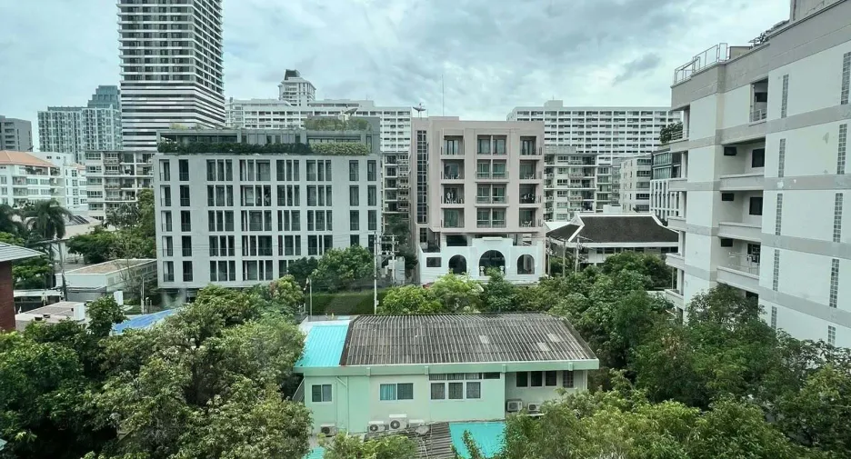 Casa en alquiler de 4 habitaciones en Watthana, Bangkok