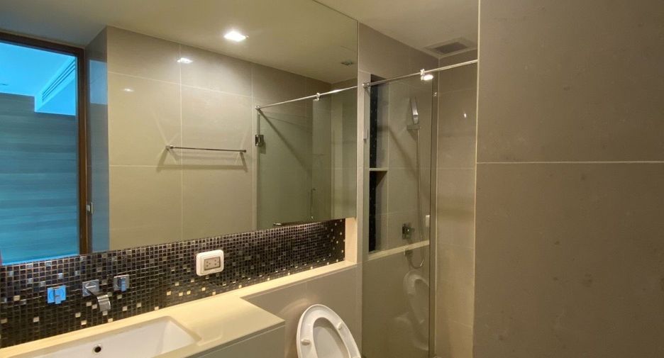 À vendre et à louer 2 chambres condo à Sathon, Bangkok