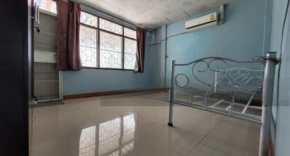For sale 2 ベッドルーム townhouse in Bang Sao Thong, Samut Prakan