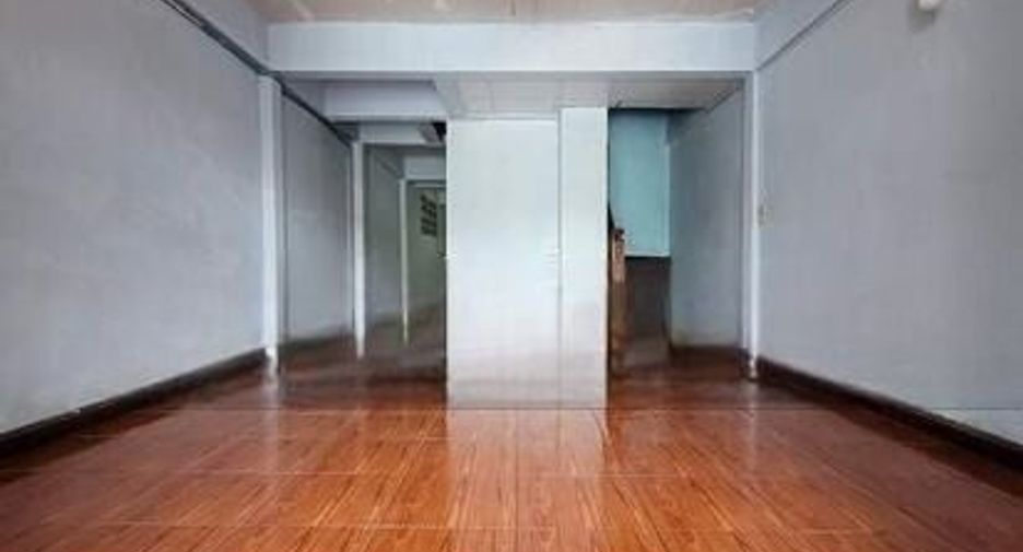 For sale 2 ベッドルーム townhouse in Bang Sao Thong, Samut Prakan