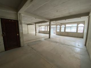 For sale and for rent 4 bedrooms retail Space in Khlong San, Bangkok