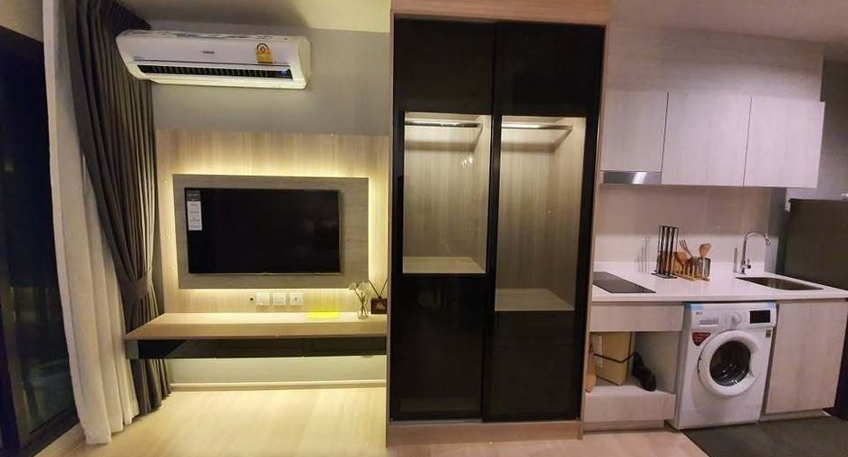 For rent studio condo in Pathum Wan, Bangkok