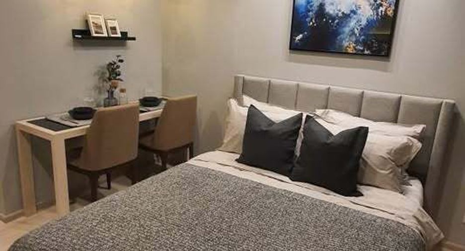 For rent studio condo in Pathum Wan, Bangkok