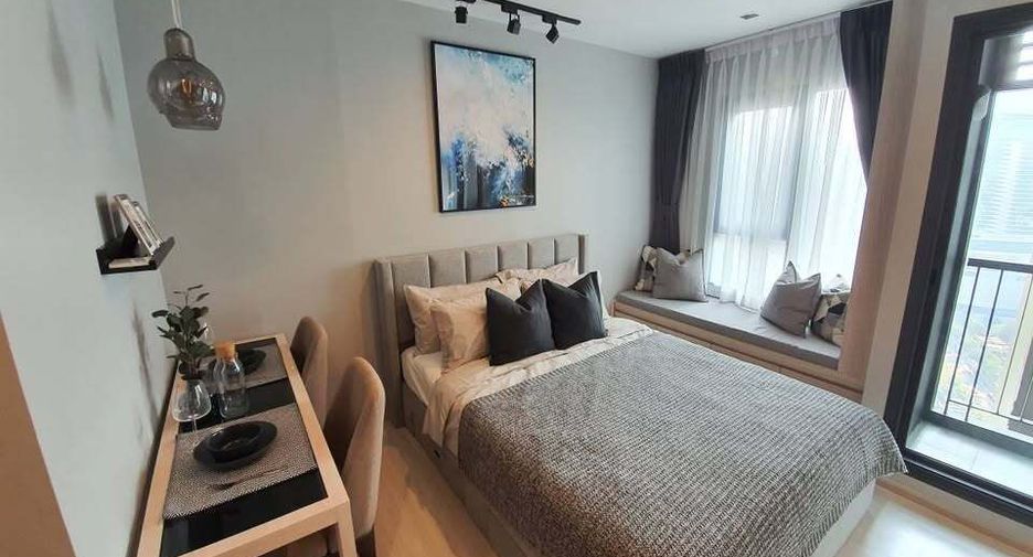 For rent studio condo in Pathum Wan, Bangkok