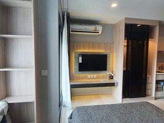 For rent studio condo in Pathum Wan, Bangkok