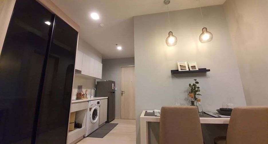 For rent studio condo in Pathum Wan, Bangkok