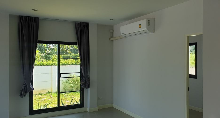出售 4 卧室 独立屋 在 San Kamphaeng, Chiang Mai