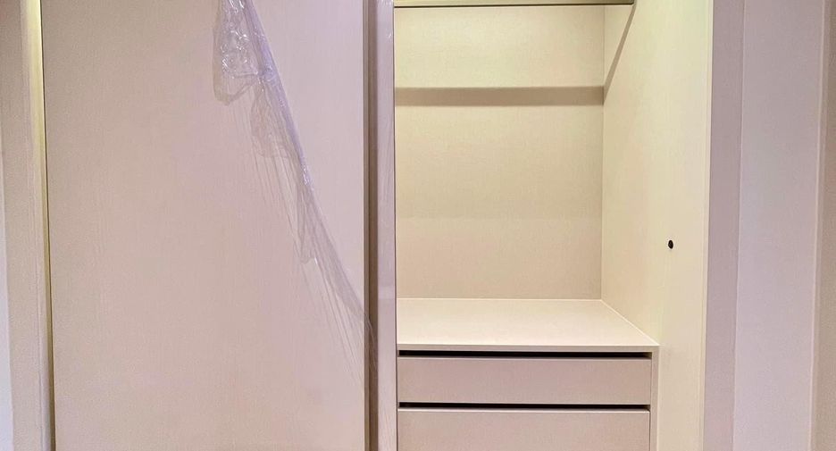 À vendre 1 chambre condo à Khlong Toei, Bangkok