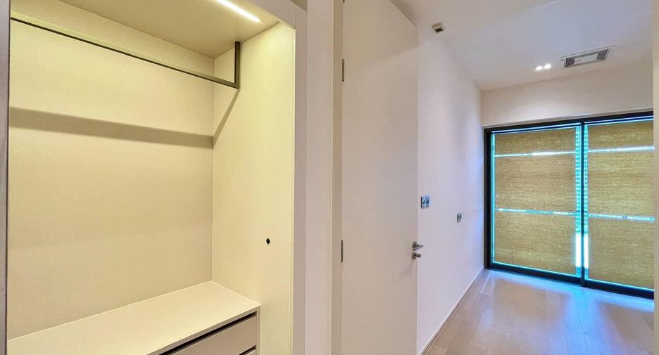 À vendre 1 chambre condo à Khlong Toei, Bangkok