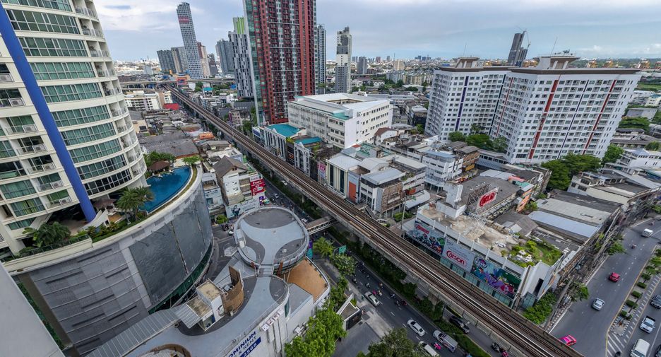 For rent 1 bed condo in Khlong Toei, Bangkok