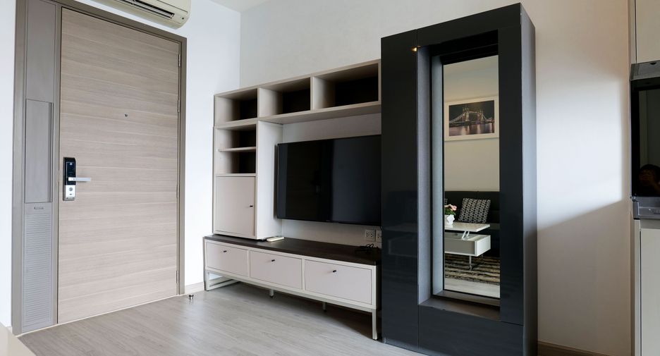For rent 1 bed condo in Khlong Toei, Bangkok
