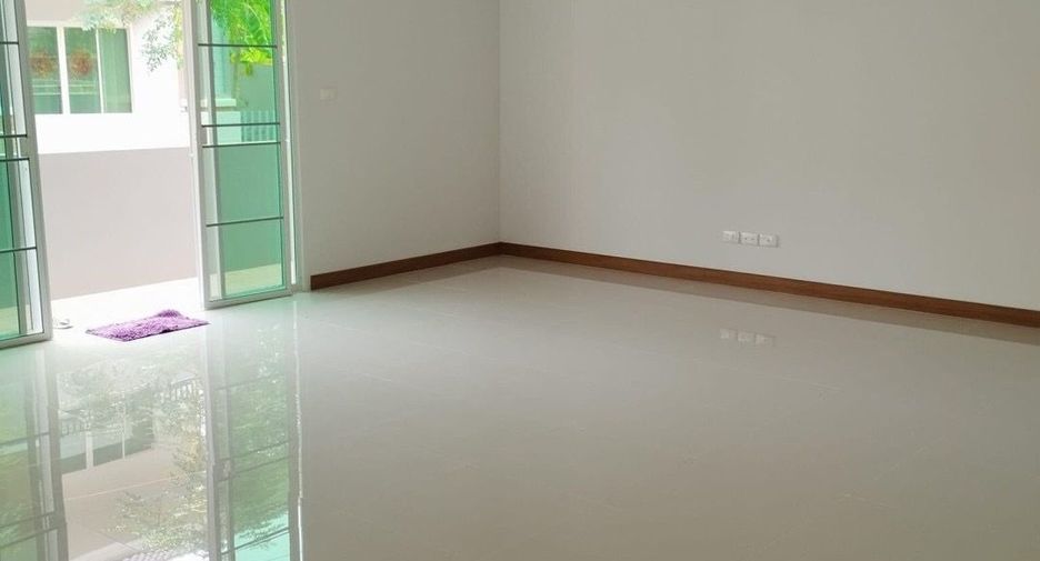 For sale 3 bedrooms house in Hang Dong, Chiang Mai