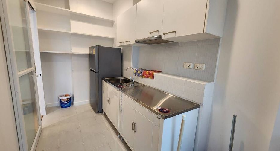 For sale and for rent 2 bedrooms condo in Huai Khwang, Bangkok