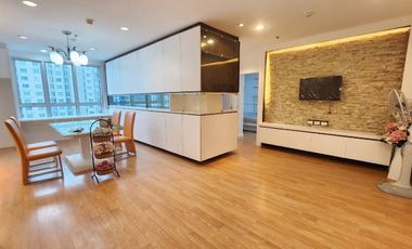 À vendre et à louer 2 chambres condo à Huai Khwang, Bangkok