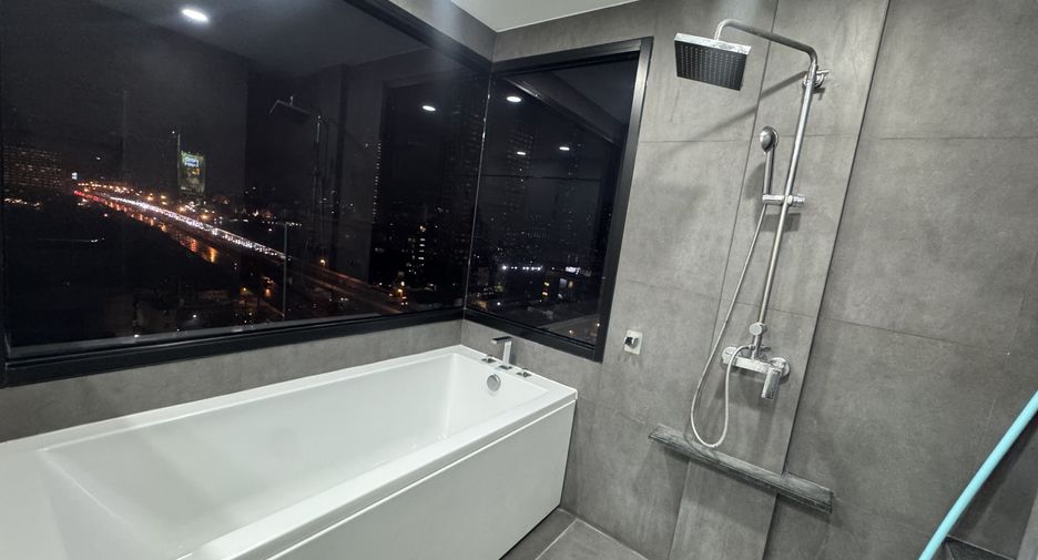 Wohnung zur Miete mit 2 Zimmer in Khlong San, Bangkok