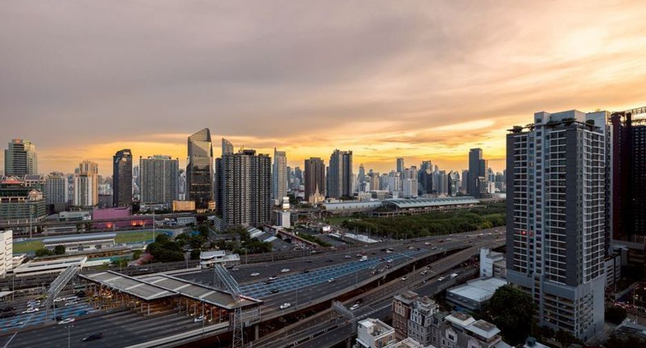 For rent studio condo in Huai Khwang, Bangkok