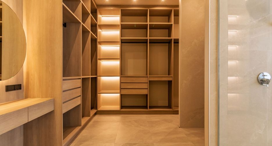 Haus zum Kauf mit 4 Zimmer in Watthana, Bangkok