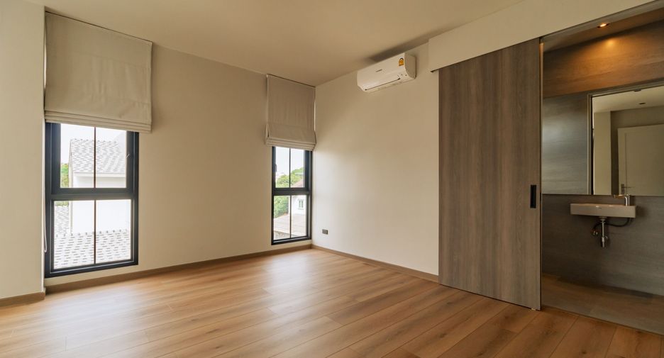 Haus zum Kauf mit 4 Zimmer in Watthana, Bangkok