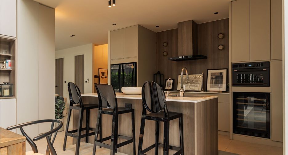 Haus zum Kauf mit 4 Zimmer in Watthana, Bangkok