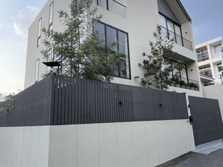 出售 4 卧室 独立屋 在 Watthana, 曼谷