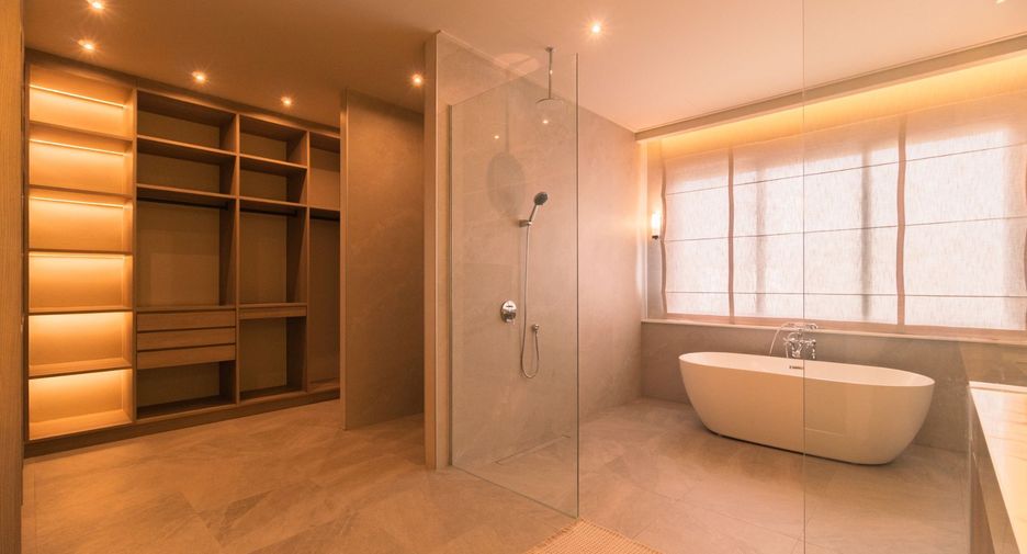 Haus zum Kauf mit 4 Zimmer in Watthana, Bangkok