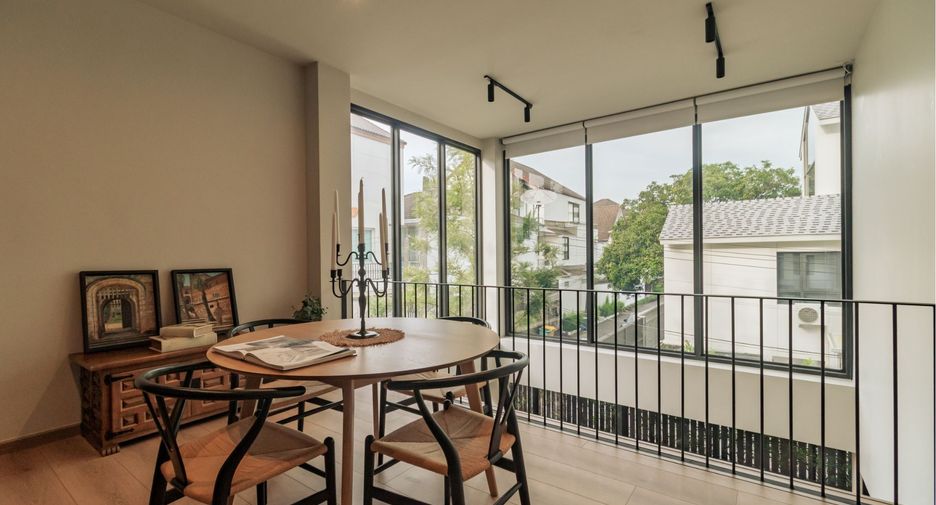 Haus zum Kauf mit 4 Zimmer in Watthana, Bangkok