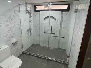 For sale 3 bedrooms condo in Khlong Toei, Bangkok