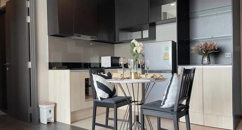 Condo en alquiler de 1 habitaciones en Khlong Toei, Bangkok