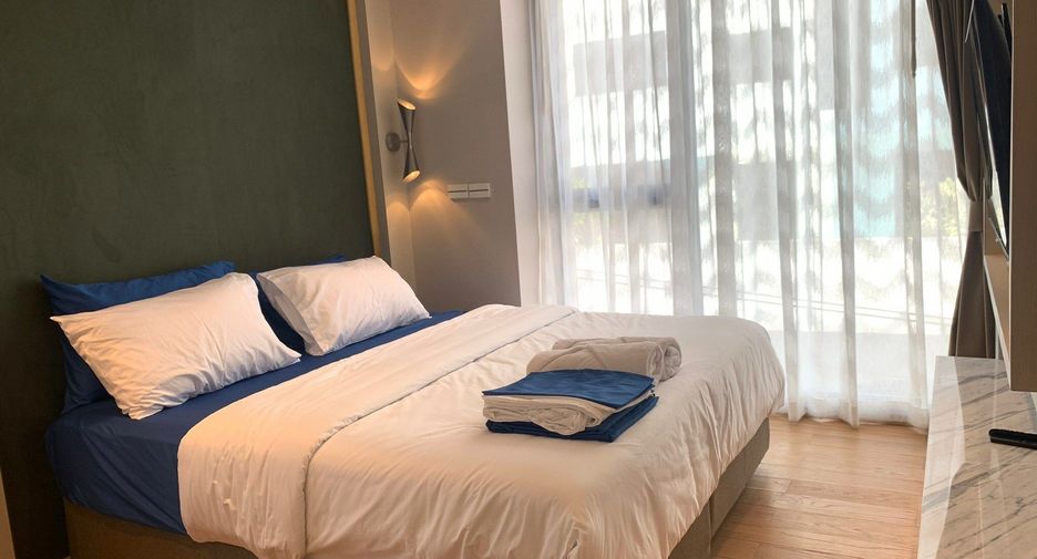 For rent 2 bedrooms condo in Watthana, Bangkok