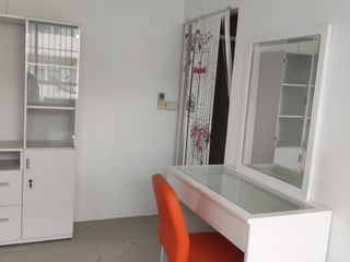 For sale 3 bedrooms townhouse in Watthana, Bangkok