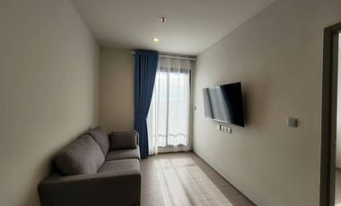 For sale そして for rent 2 ベッドルーム condo in Huai Khwang, Bangkok