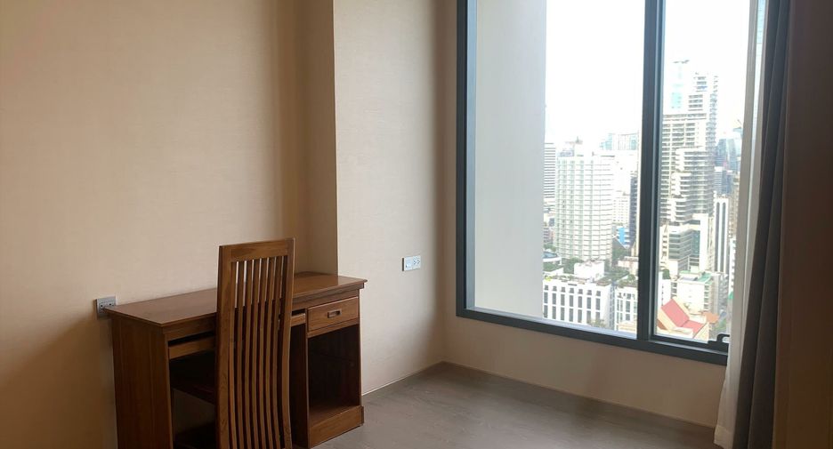 For rent 2 bedrooms condo in Watthana, Bangkok