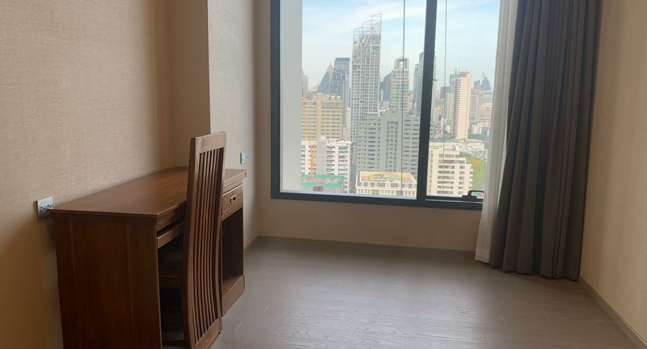 For rent 2 bedrooms condo in Watthana, Bangkok