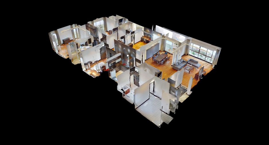 For rent 4 bedrooms apartment in Pathum Wan, Bangkok