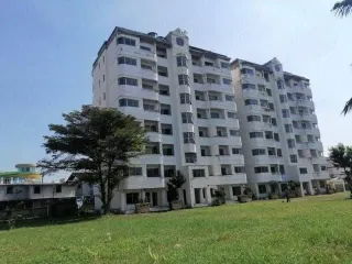 Oficina en venta de 30 habitaciones en Phra Khanong, Bangkok