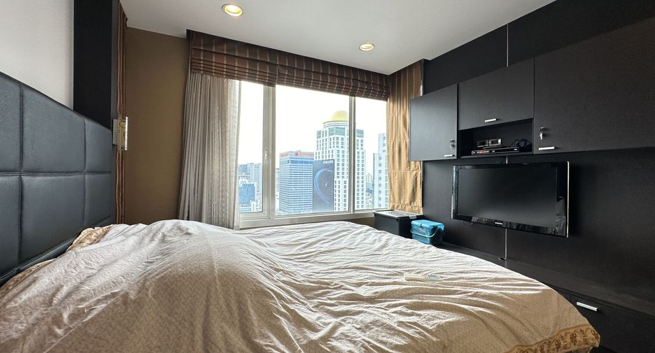 For sale 3 bedrooms condo in Pathum Wan, Bangkok