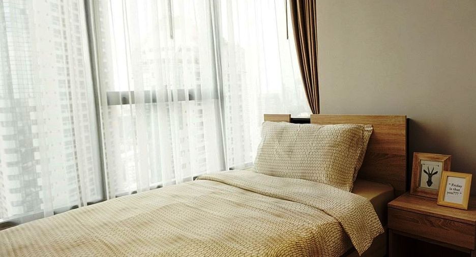 For rent 2 bedrooms condo in Khlong Toei, Bangkok