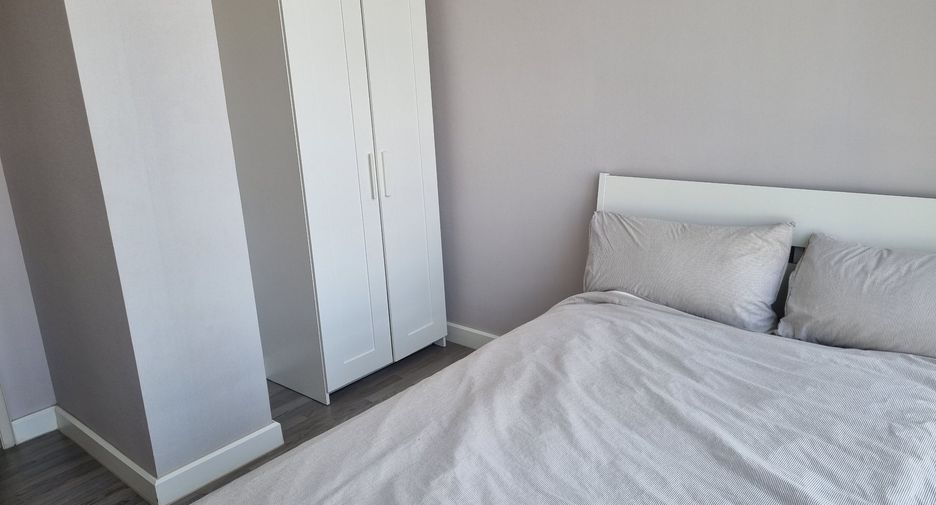 For rent 2 bedrooms condo in Sathon, Bangkok