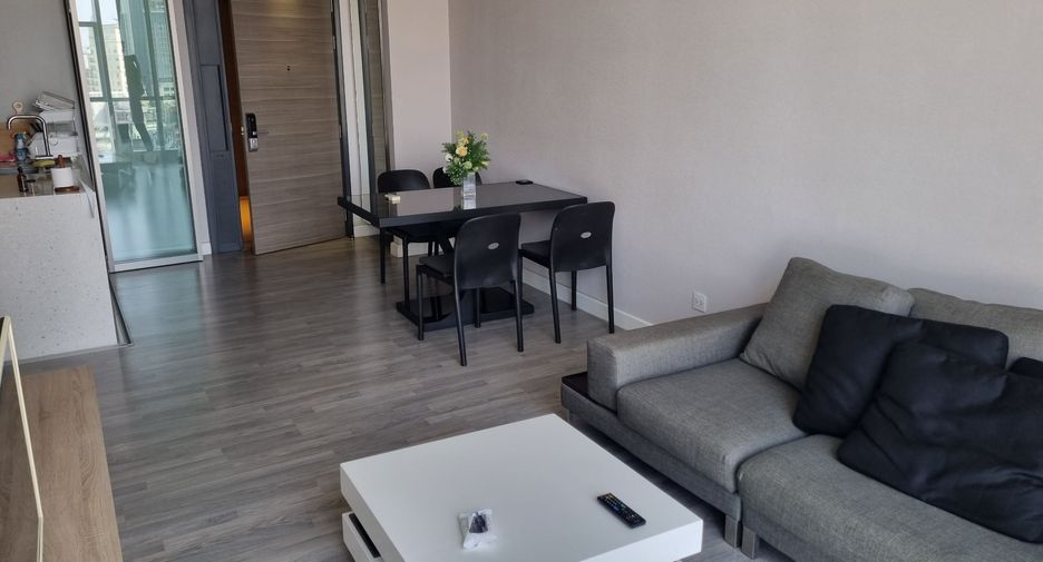 For rent 2 bedrooms condo in Sathon, Bangkok