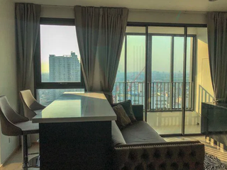 For rent 2 bedrooms condo in Ratchathewi, Bangkok